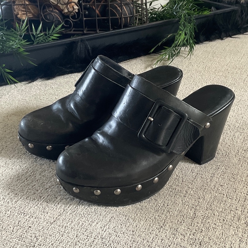 Kork-Ease Women's Black Leather Clogs